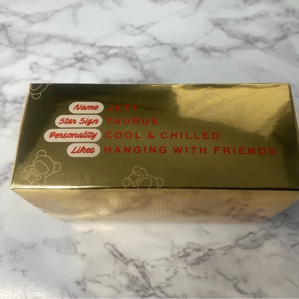 I Heart Revolution Teddy‎ Bear Eyeshadow Palette Jett